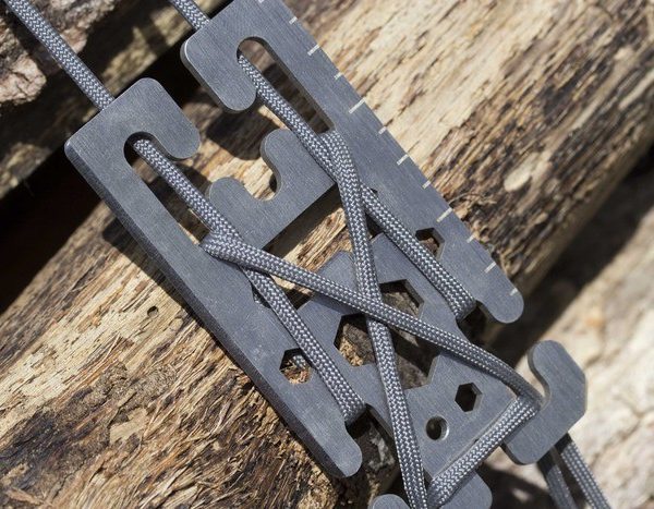 Cloak Multi-Tool (Titanium)